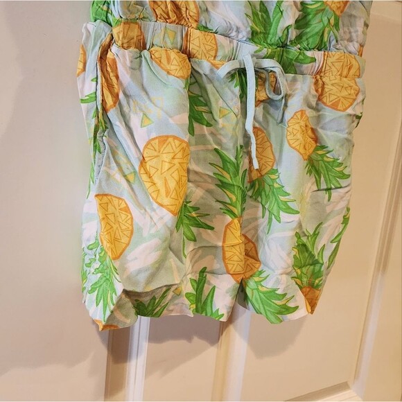 Tipsy Elves multicolored sleeveless shorts romper with pockets M - Picture 3 of 4